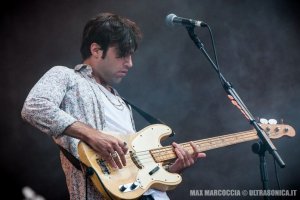 THE KOOKS 03