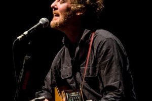 GLEN HANSARD 02