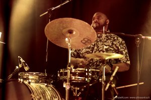 khruangbin_10